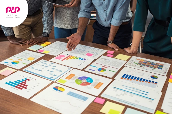 Aspectos clave para escoger una agencia BTL que impulse tu marca Planeación de estrategia